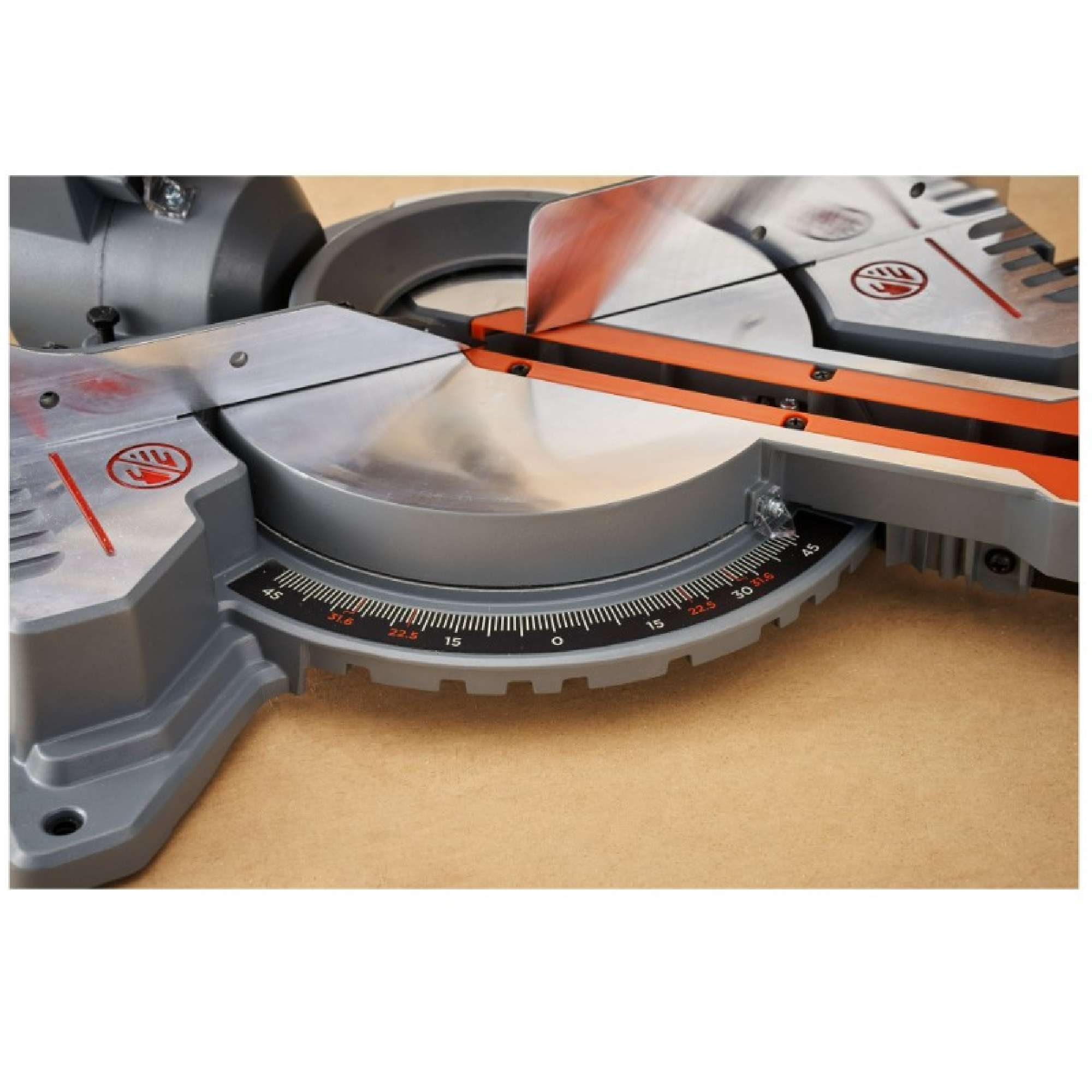 Radial cut-off machine 1500W 45 angled cut - Black&Decker BES701-QS