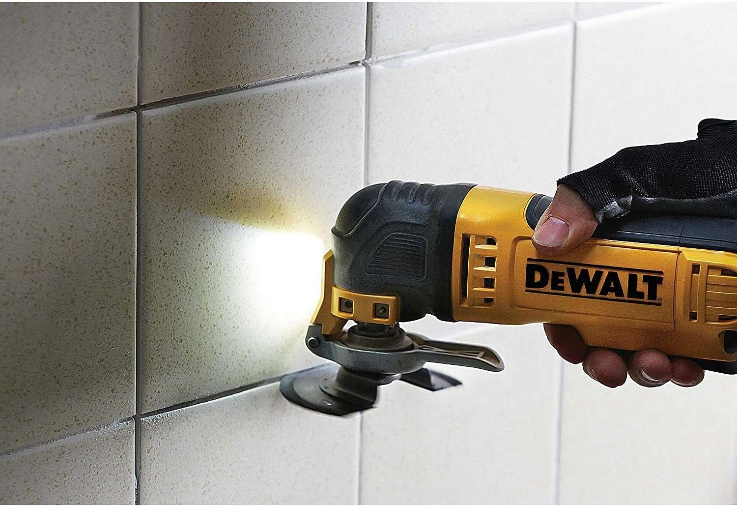 300W Multi-Function Oscillating Tool - DWE315KT-QS - DEWALT